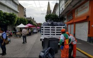 Centro de Guadalajara quedá con 52 toneladas de basura tras Romería 4 Centro de Guadalajara quedá con 52 toneladas de basura tras Romería
