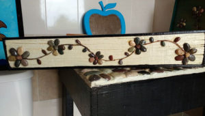 Don Miguel, el artesano que buscar apoyar a adultos mayores como él