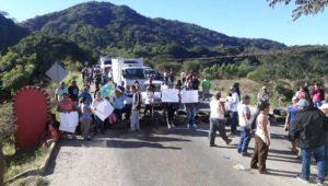 Toman la carretera Estatal 544 por eliminación de ruta