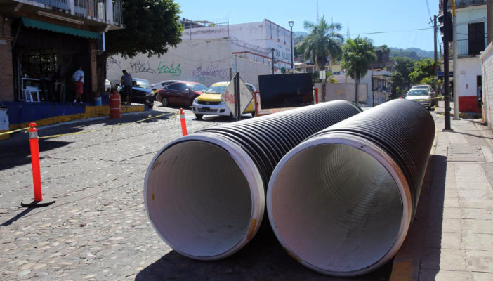 Restringirán paso vehicular en calle Colombia