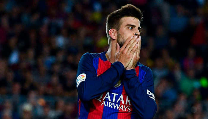 Multan con $981,000 a Gerard Piqué, ¡conducía con licencia vencida!