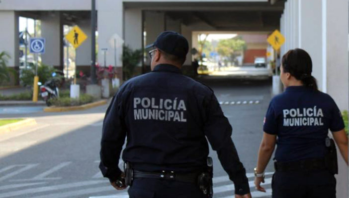 Redobla Policía Municipal vigilancia en centros comerciales