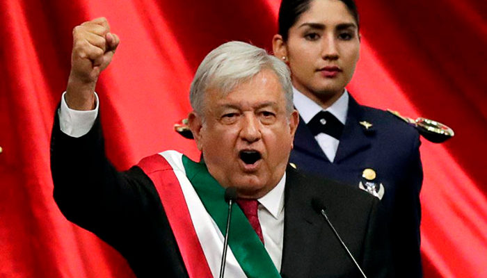 Andrés Manuel presenta iniciativa para eliminar fuero al Senado