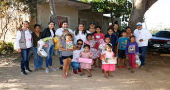 DIF de Puerto Vallarta entrega 5 mil juguetes a niños de escasos recursos