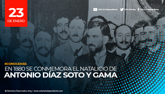 Antonio Díaz Soto y Gama, condecorado "Belisario Domínguez".