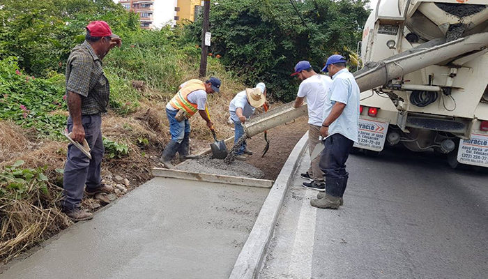 Trabajo en equipo entre Ayuntamiento y vecinos de Puerto Vallarta