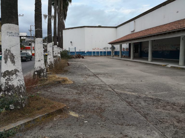 Gutiérrez Rizo ahora es utilizado como bodega de frutería 2 Gutiérrez Rizo ahora es utilizado como bodega de frutería