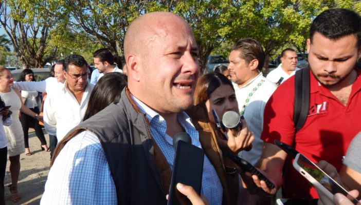 "El transporte volverá a ser público": Alfaro