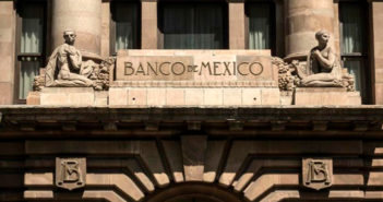 Banxico recibe premio a "mejor administrador de Reservas"