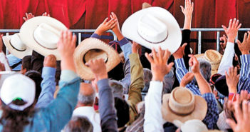 Población de Acambay promete a AMLO nunca más robar gasolina