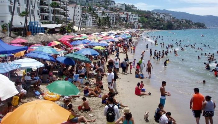 Opiniones divididas en redes por cancelación de Spring Breakers