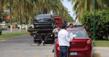 Alfaro no desiste, continúa con su postura anti Uber en PV