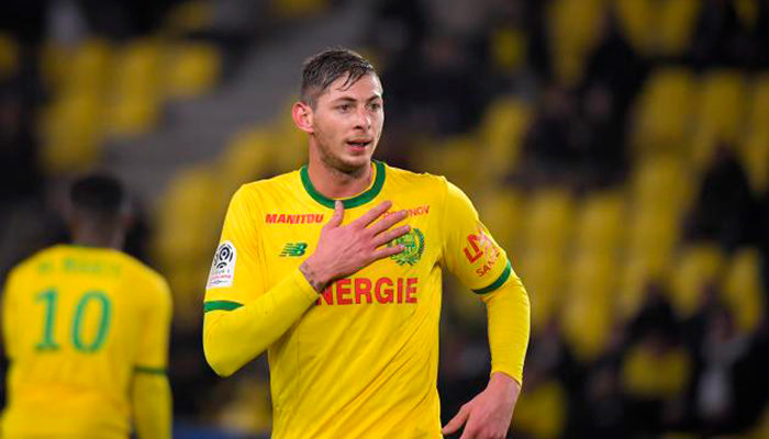 Encuentran restos del avión donde viajaba futbolista Emiliano Sala