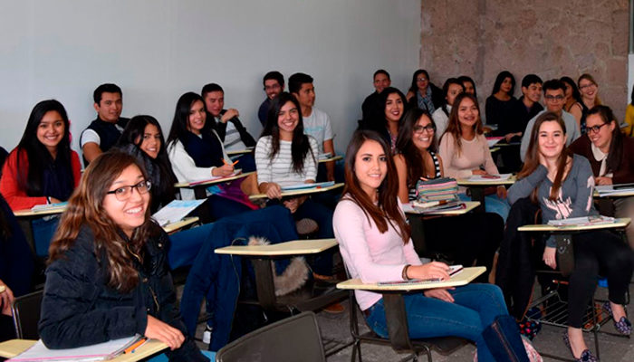 13 Millones de estudiantes serán becados por el Gobierno de México