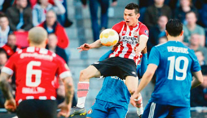 Lozano logra imponer marca de goles; el mejor mexicano en Europa