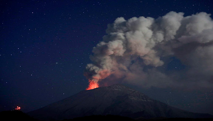 Popocatépetl, 33 exhalaciones y actividad sísmica