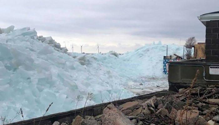 "Tsunami de hielo" sorprende a Nueva York, Estados Unidos
