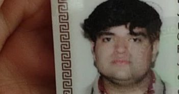 Saca su INE borracho para “confundir” a la policía de tránsito