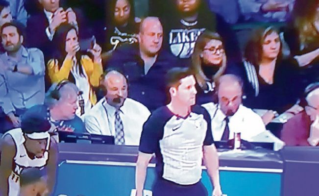 Empresario que fue a partido de los Lakers con Enrique Alfaro ganó millonaria licitación