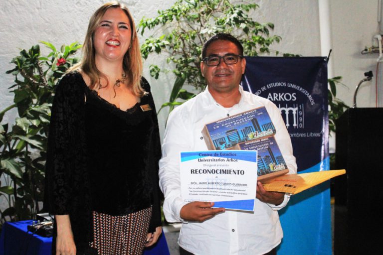 Entrega Universidad Arkos casi 20 mil pesos al Estero El Salado 3 Entrega Universidad Arkos casi 20 mil pesos al Estero El Salado