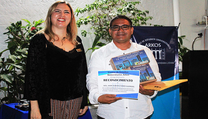 Entrega Universidad Arkos casi 20 mil pesos al Estero El Salado