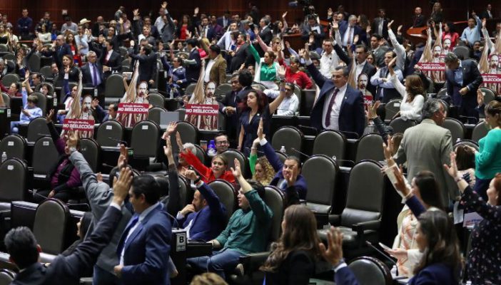 Diputados avalan en lo general y particular revocación de mandato