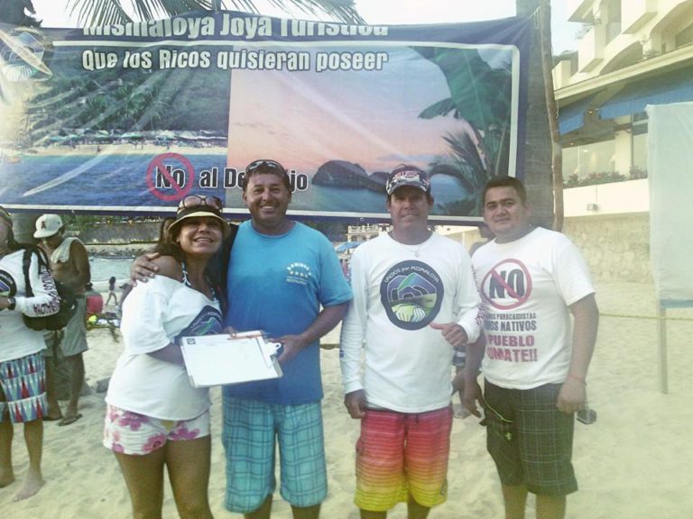 Realizan colecta de firmas en Mismaloya para el 'No desalojo'