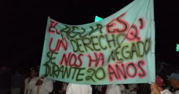 También por agua, colonos de Bahía de Banderas paralizan acceso a Punta de Mita