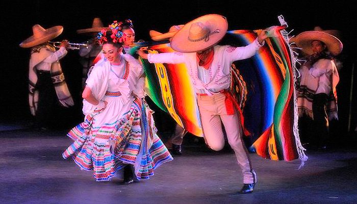 Jalisco festeja a lo grande el Día Internacional de la Danza