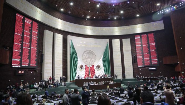 Aprueban diputados 'en fast track' reforma laboral