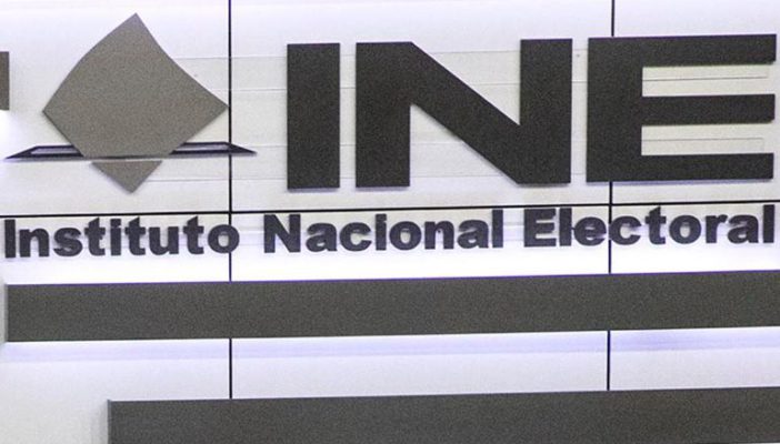 INE multa a Morena por no aclarar destino de recursos