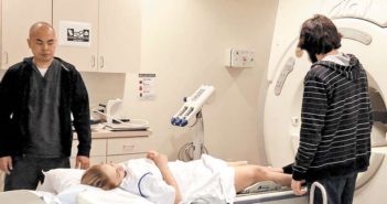 Por tobogán en Caletas, turista sufre discapacidad del 60%