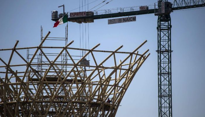 López Obrador contradice a Jiménez Espriú sobre corrupción en nuevo aeropuerto