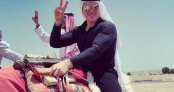 Critican a senador de Movimiento Ciudadano por turistear en Qatar