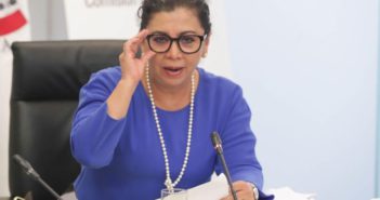 "Tenemos que destruir la naturaleza" para sobrevivir, asegura aspirante para CRE