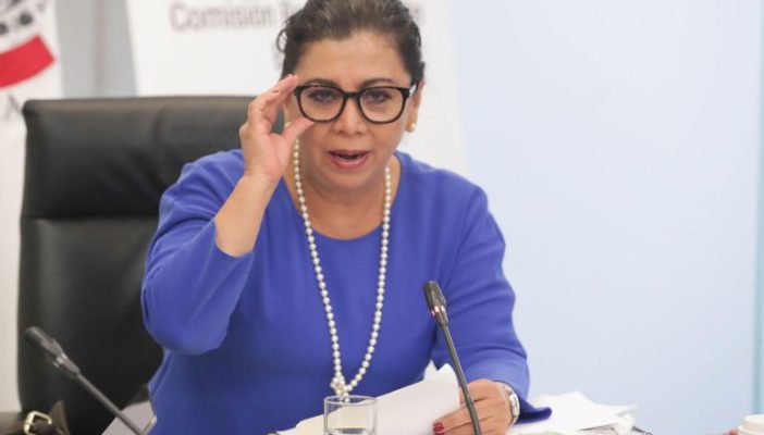 "Tenemos que destruir la naturaleza" para sobrevivir, asegura aspirante para CRE