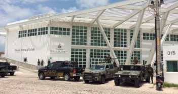 Detienen a presunto agresor de policías en Ixtapa