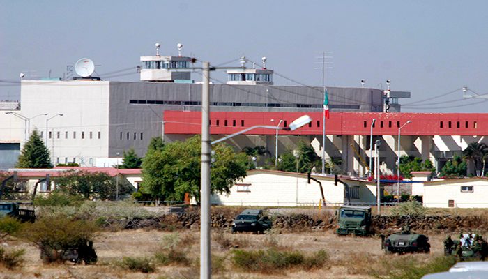 Dos presos se fugan de la penal en Jalisco, uno es presunto homicida