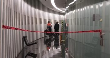 Estalla "libro bomba" en oficina de senadora de Morena