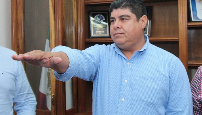 Comisario vallartense no tiene acreditado examen de control y confianza