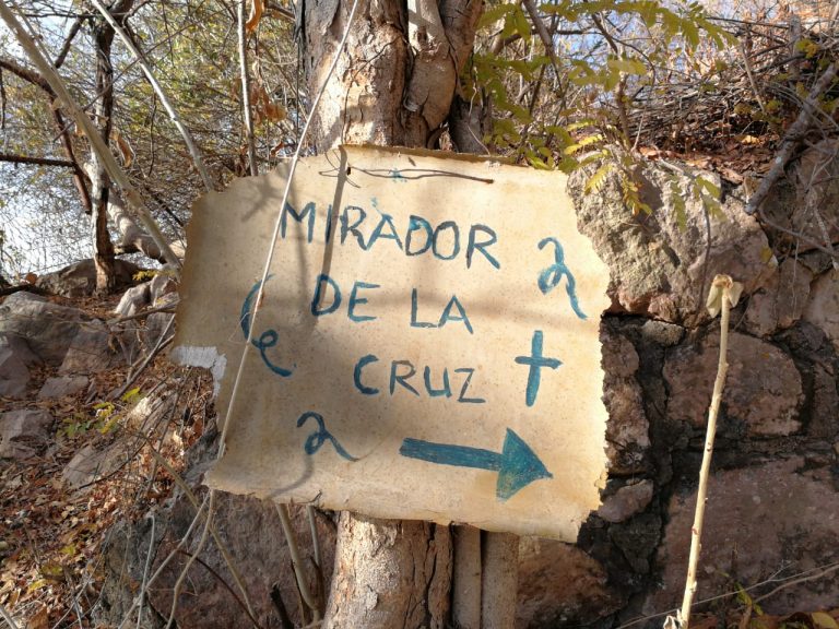 Mirador del Cerro de la Cruz, sin señalética para acceder