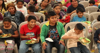 Más de mil niños son intoxicados con pastel en el Día del Niño