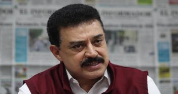 Carlos Lomelí deja su responsabilidad con la gente para seguir haciendo campaña