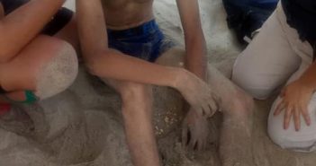 Rescatan a 2 jóvenes en playas de Nuevo Vallarta, uno está grave