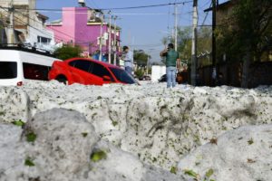60 casas y 30 vehículos afectados por granizada en ZMG 1 60 casas y 30 vehículos afectados por granizada en ZMG