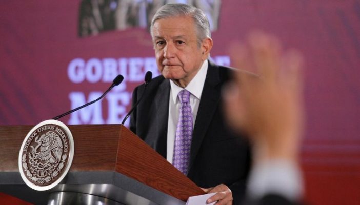 Pide INAI transparencia a AMLO por sus 'traslados'