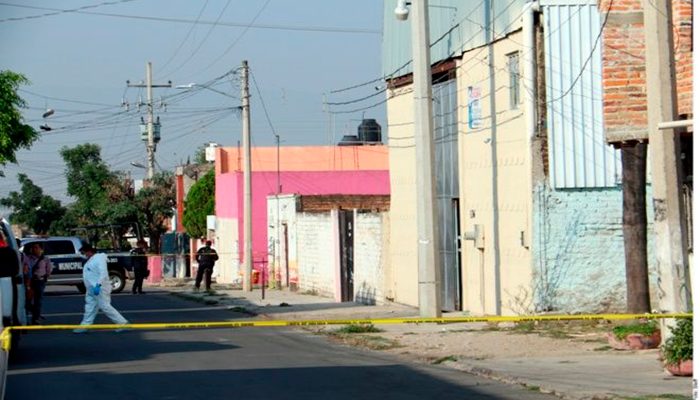 Rescatan a secuestrados en Jalisco y hallan cadáveres torturados