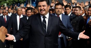 ¿Quiénes son los políticos que participaron en homenajes a Naasón?