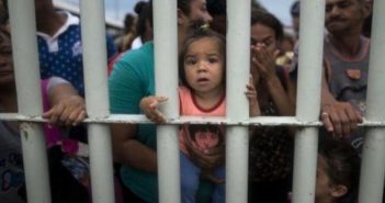 Gobierno de EU deportará a 2 mil familias este fin de semana