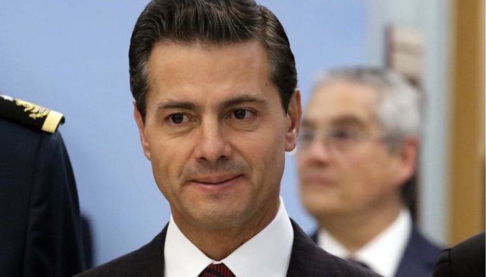 Tras ser alcanzado por escándalos, Peña Nieto se va de México